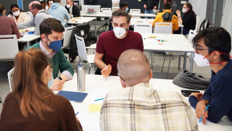 Workshop during the Innovation in Photonics Course in the Lichtwerkstatt Makerspace 2022